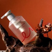 SEVEN PLUS 檀韵香氛清爽沐浴露400g/瓶 檀香木质调沐浴液
