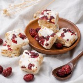 卜珂 食乐分享蔓越莓雪花奶酥480克 饼干糕点心零食品